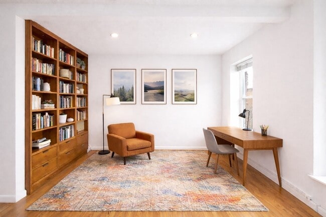 Building Photo - 11 Albemarle St