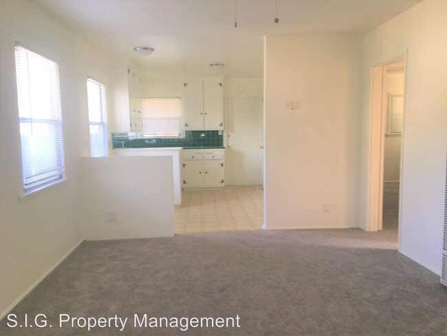 Building Photo - 2 br, 1 bath House - 10662 Langmuir Ave