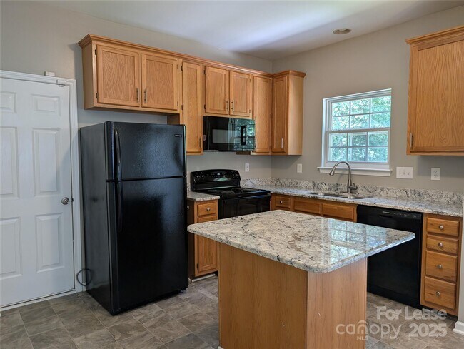 Building Photo - 10002 Baxter Caldwell Dr
