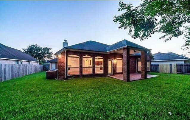 Foto del edificio - 14502 Wildwood Springs Ln
