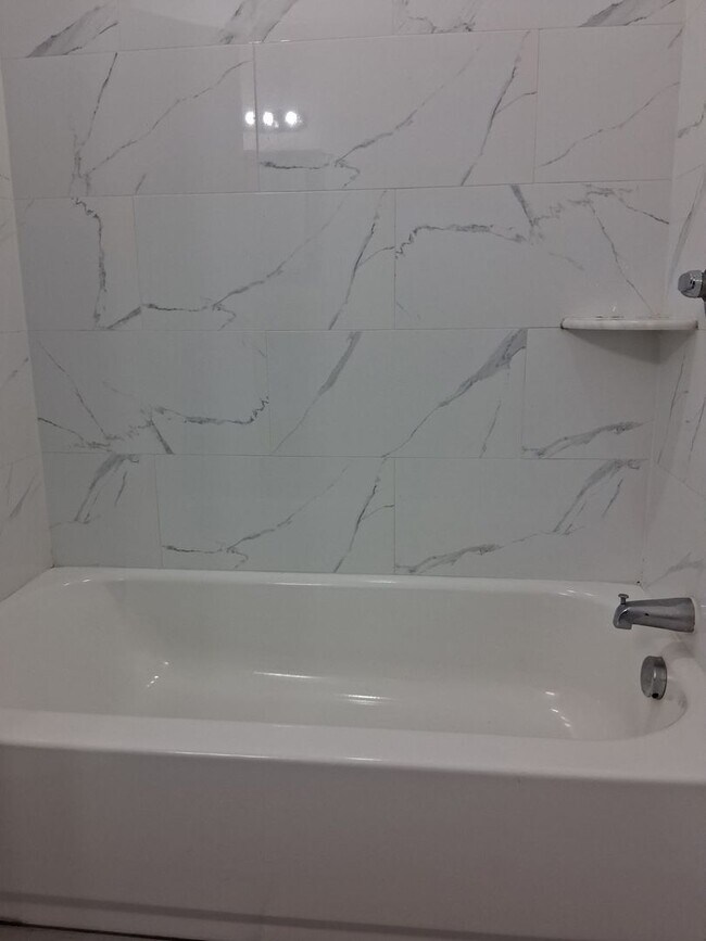 Foto del edificio - 3 Bed Home in Holiday FL