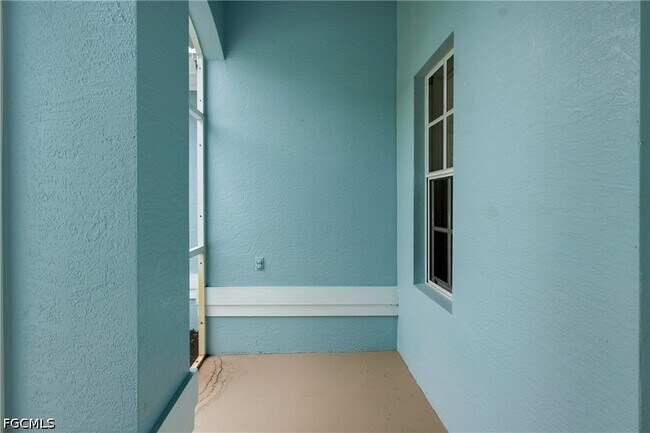 Foto del edificio - 22203 Seashore Cir
