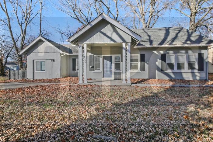 Primary Photo - 6702 Appleton Ave