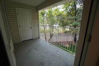 Building Photo - 6589 W Lucky Ln
