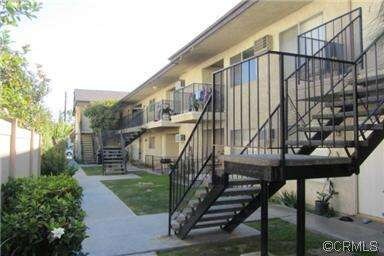 Building Photo - 415 Pomelo Ave