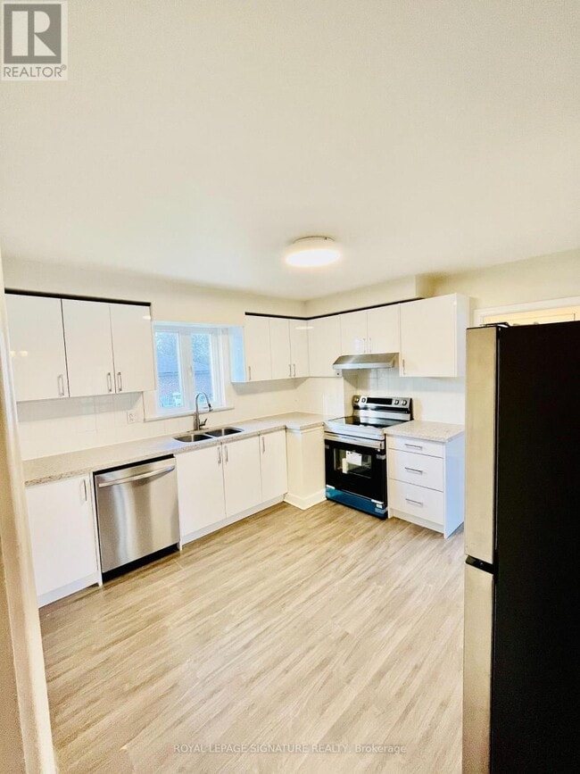 Building Photo - 54 Riverdale Dr