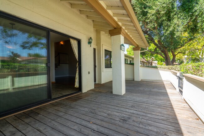 Foto del edificio - 5406 Colony Green Dr