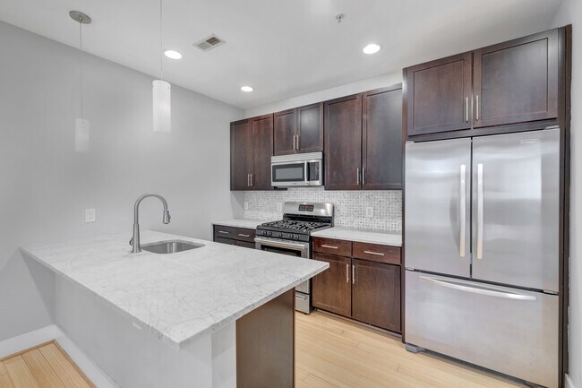 Foto del edificio - 1300 Euclid St NW