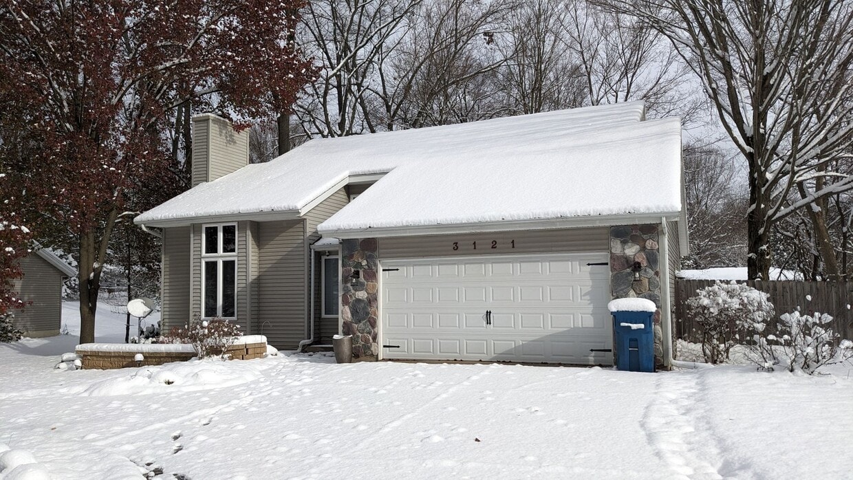 3 Bedroom Home in Kalamazoo House Rental in Kalamazoo, MI