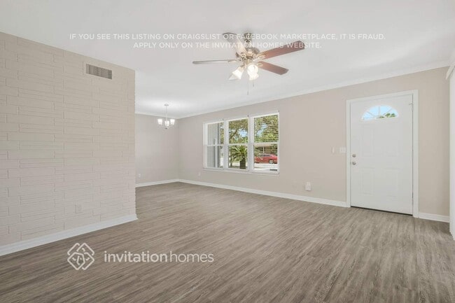 Building Photo - 11630 Sands Ave