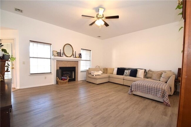 Foto del edificio - 2316 SW 16th St