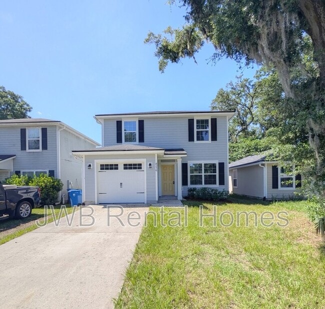 Building Photo - 8216 Eaton Ave
