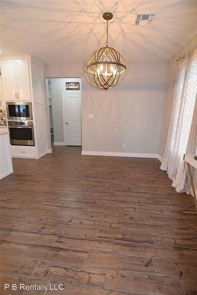 Foto del edificio - 4001 Mossy Oak Dr