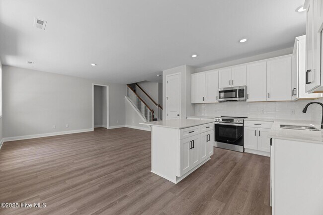 Foto del edificio - 1001 Tawney Trce