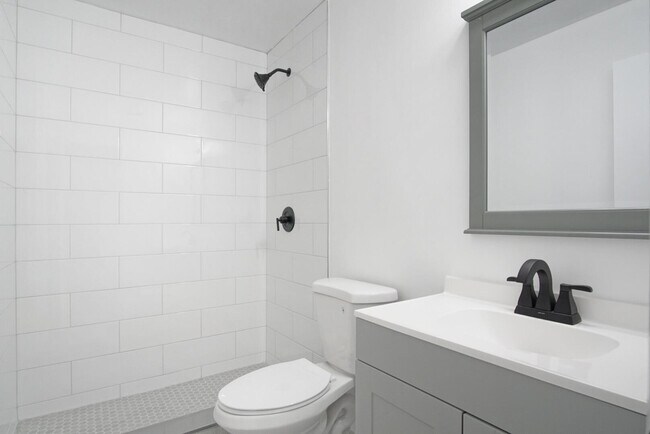 Foto del edificio - 2111 Jacobs Rd