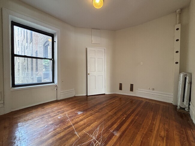 Foto del edificio - 182 Claremont Ave
