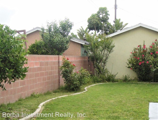 Building Photo - 3 br, 1.5 bath House - 9615 Tolly St