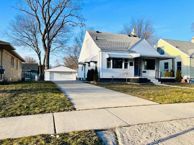 Building Photo - 1823 Taylor Ave