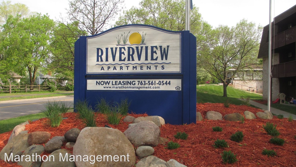 Primary Photo - 8150 W River Rd