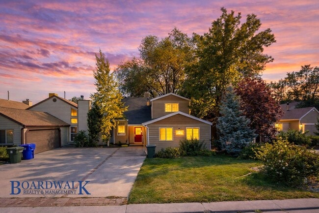 Building Photo - Awesome 3 Bedroom in Salt Lake City!
