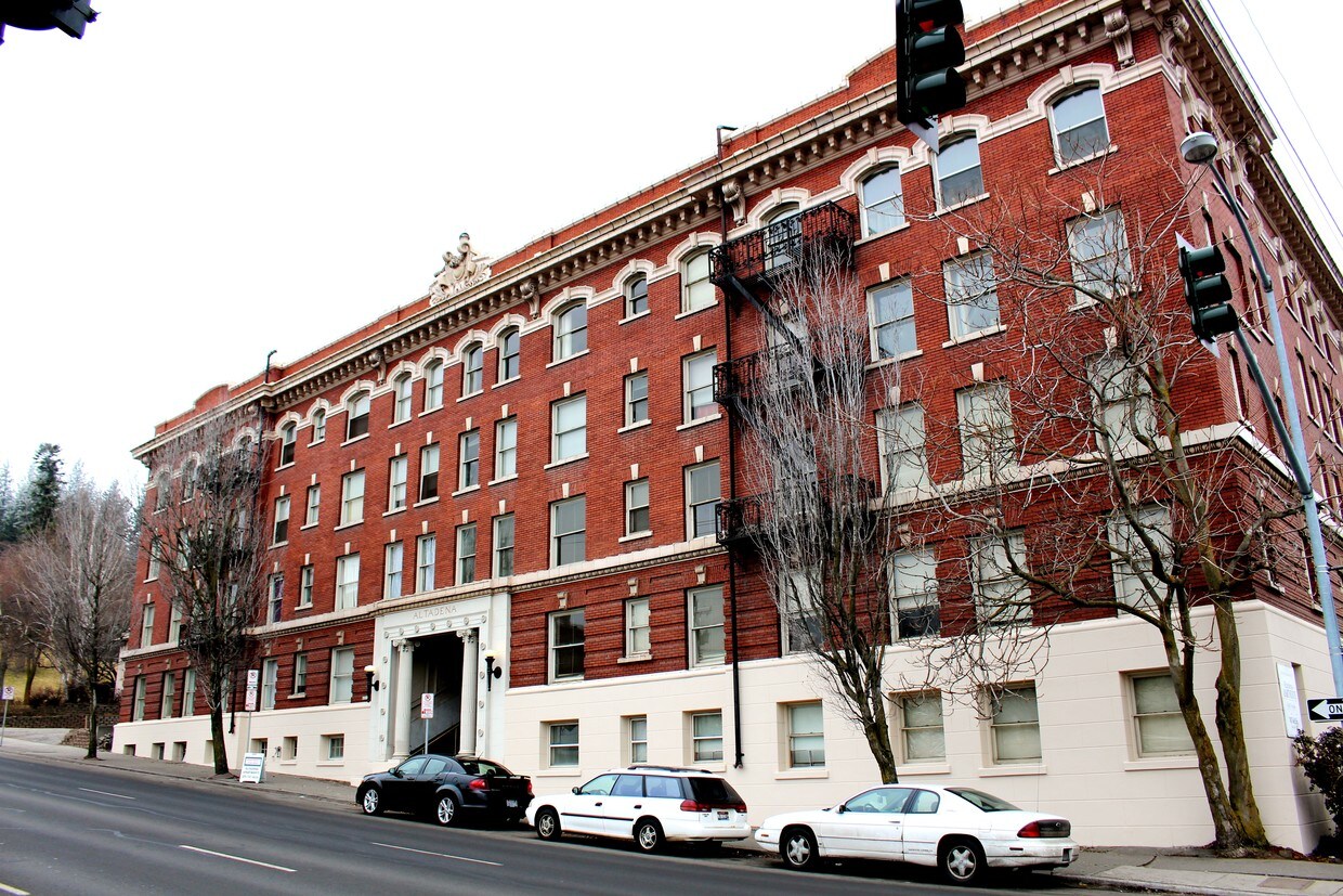 Altadena Apartments Spokane, WA