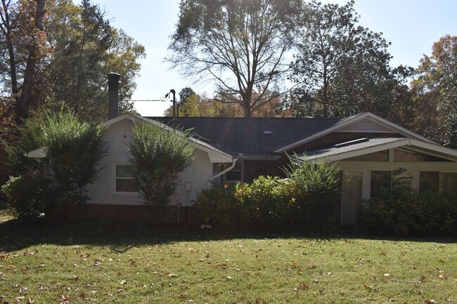 Building Photo - Beautiful Ranch Home