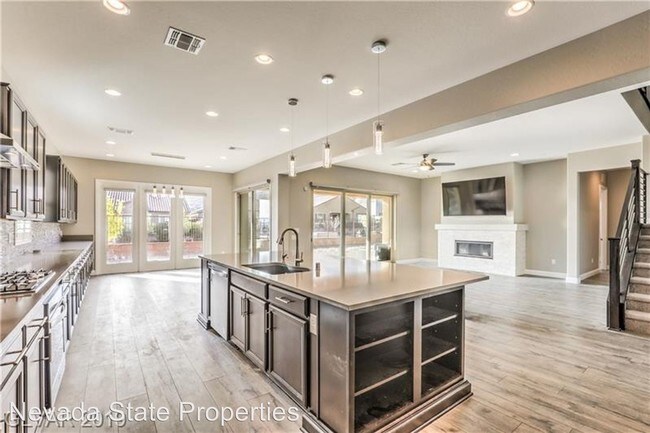 Building Photo - 7 br, 6 bath House - 3443 ROYAL FORTUNE DR