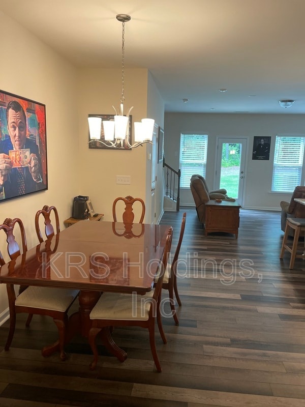 Foto del edificio - 245 White Oak Ridge Dr