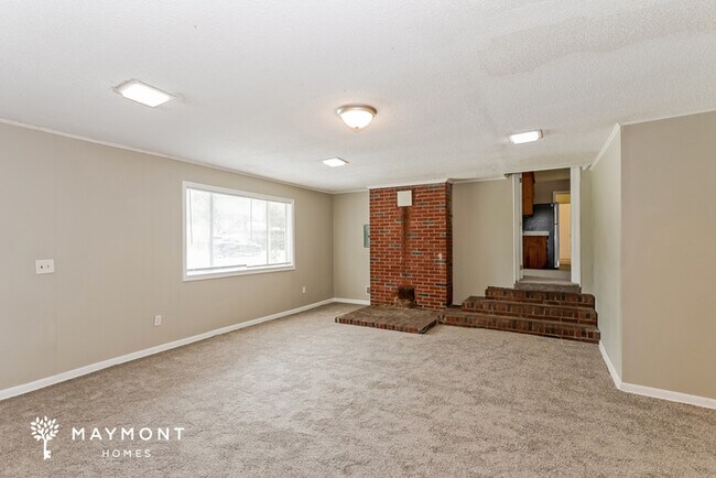 Foto del edificio - 7031 N Kenwood Dr
