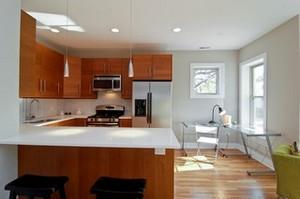 Primary Photo - 3900 W Cornelia Ave