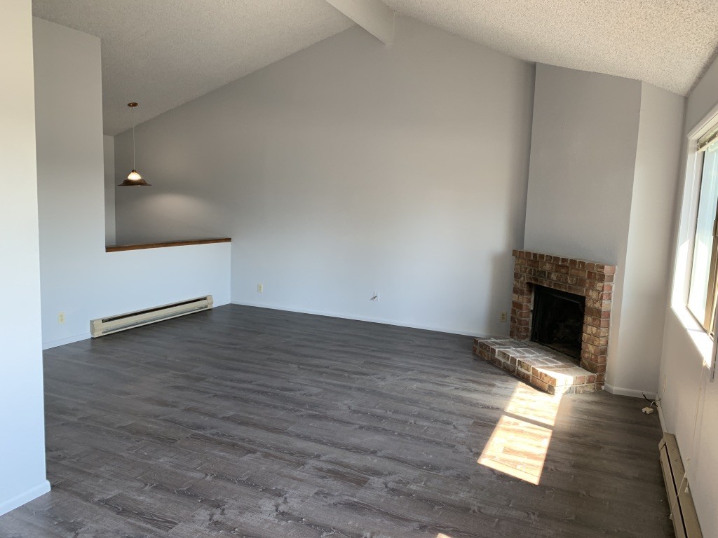 Primary Photo - 1238 Dorval Ave NW