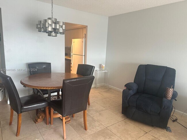 Building Photo - 18041 Biscayne Blvd
