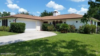 Building Photo - 2293 Hialeah St
