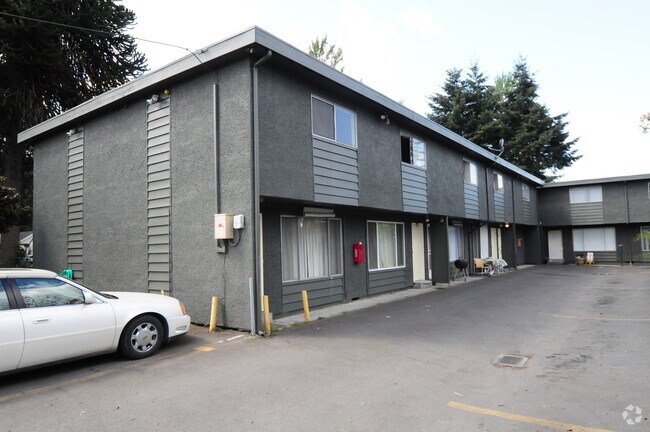 Building Photo - Holly Tree Apartments