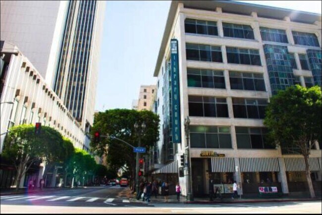 Foto del edificio - 630 W 6th St