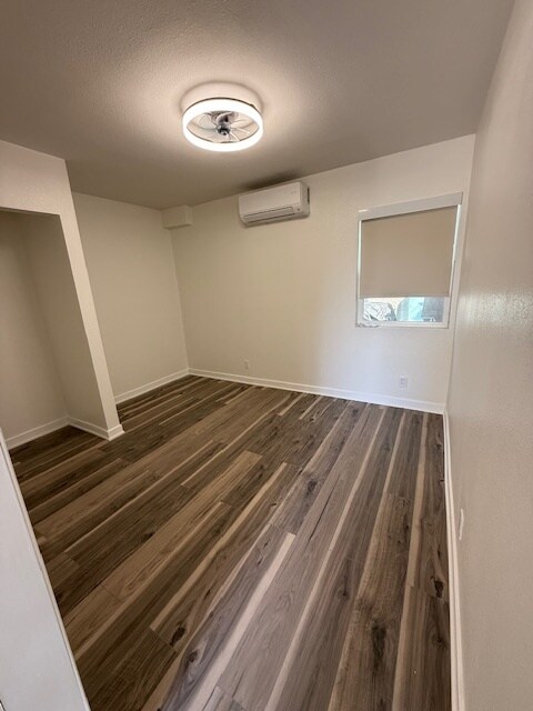 Foto del edificio - 3948 N Conlon Ave