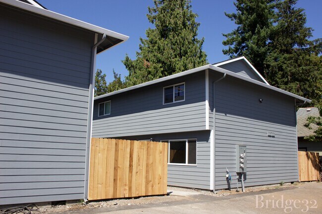 Foto del edificio - 3206 Bridge St