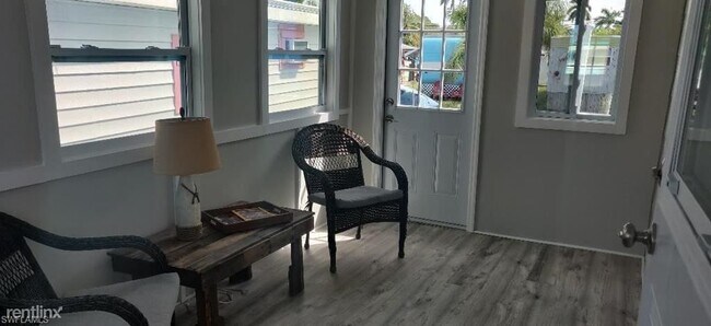 Foto del edificio - 1 br, 1 bath House - 2623 Pine St