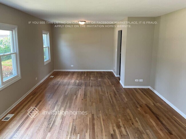 Building Photo - 325 Glendale Ln