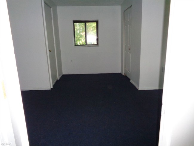 Building Photo - 1 br, 1 bath Apartment - 420 Broadway Ave 5