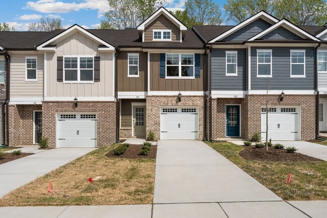 Building Photo - 212 Wiltshire Mill Dr