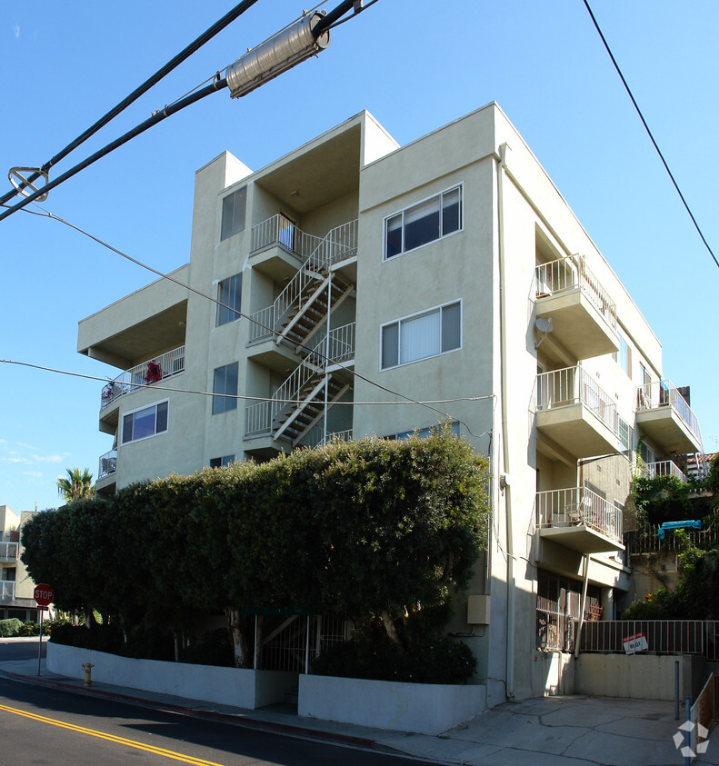 Primary Photo - The Ocean View Apartments