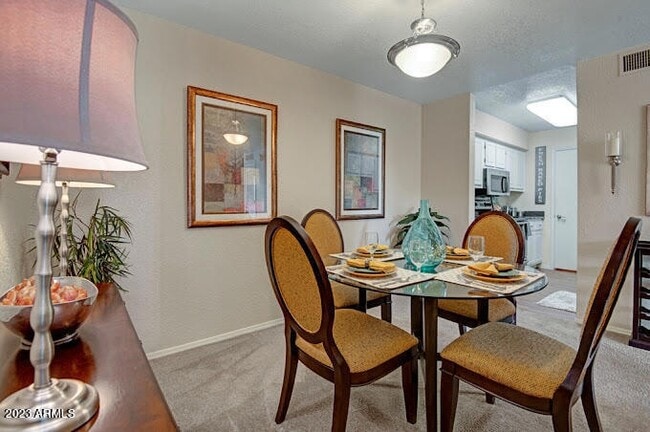 Building Photo - 10002 N 7th St