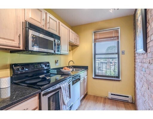 Building Photo - 2 Cypress Rd