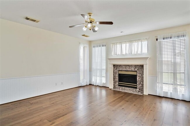 Building Photo - 4415 Greystone Way