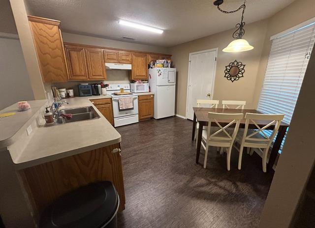 Foto del edificio - 1320 Meadow Rose Trail