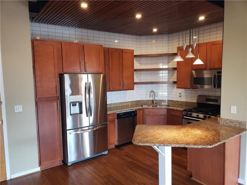 Foto principal - 395 Central Park Cir NE