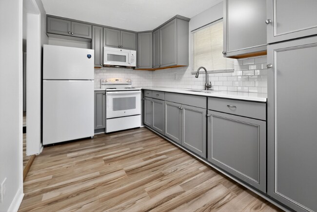 Foto del edificio - 7211 Hambright Rd