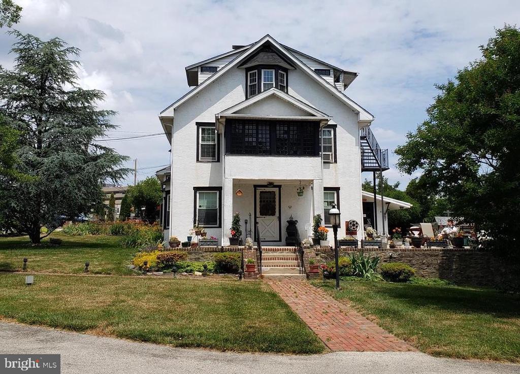 Foto principal - 9 Princeton Ave