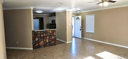Building Photo - 3103 Barkers Crossing Ave